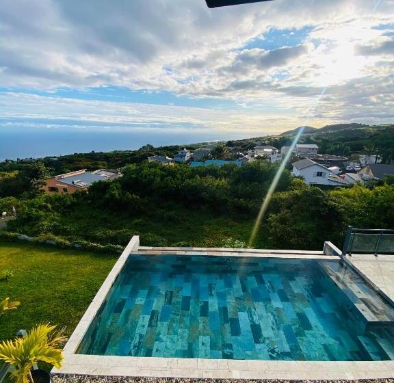 تختخواب و صبحانه Chambre D Hôtes Mahot