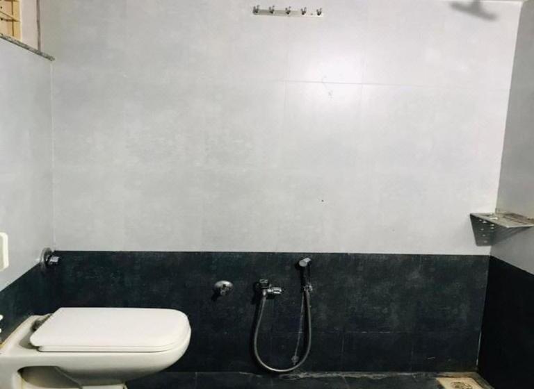 هتل Shree Radhe Bungalow Bhuj