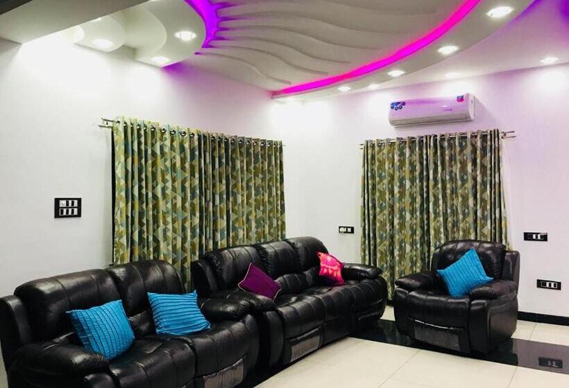 هتل Shree Radhe Bungalow Bhuj