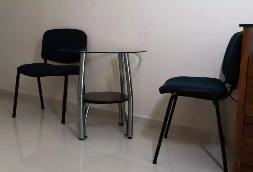 Infinity Suites Habitacion Doble 102