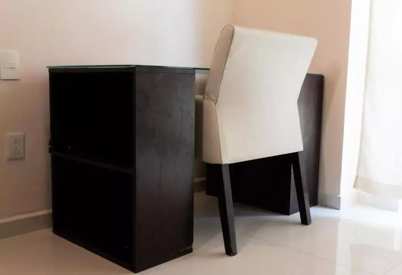 Infinity Suites Habitacion Doble 102