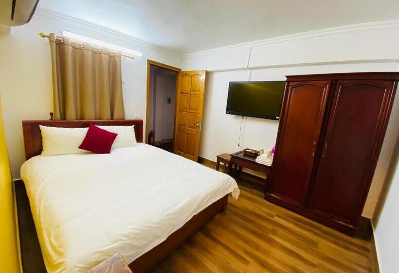 Khuyên Ngọc Hotel Sapa