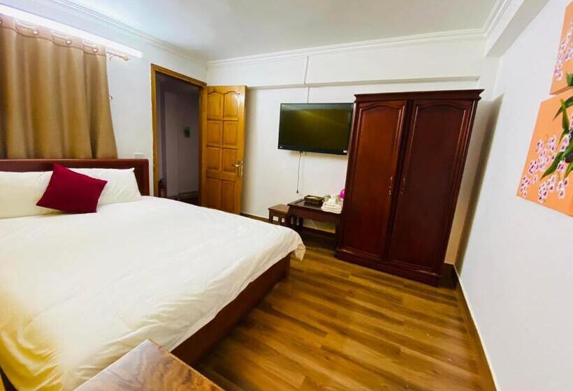 Khuyên Ngọc Hotel Sapa