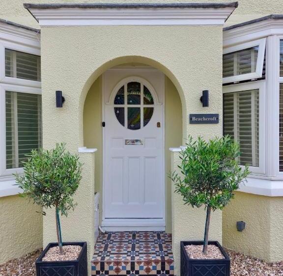 펜션 Beachcroft Cliff View