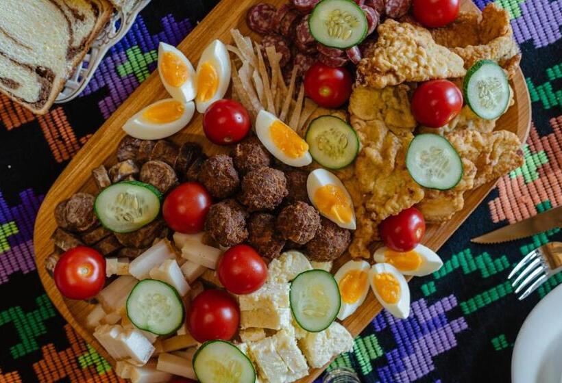 بنسيون Casa Perla Vlădesei