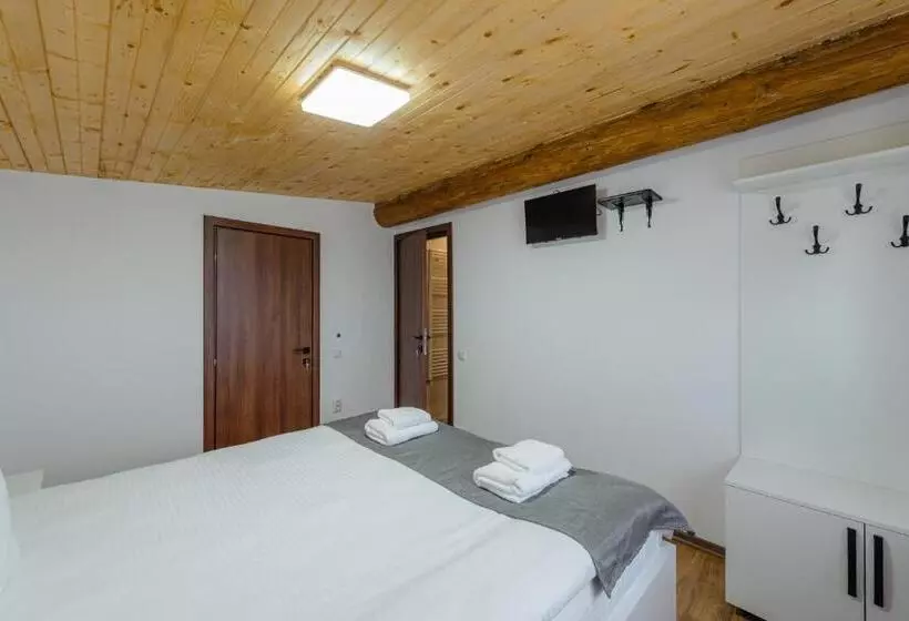 Majatalo Casa Perla Vlădesei