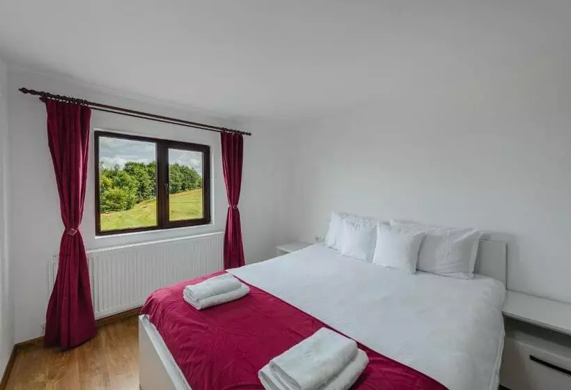 Majatalo Casa Perla Vlădesei