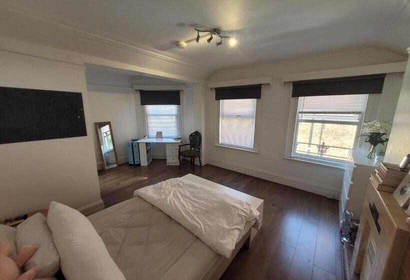 Пансион Locke & Quay Exclusive Rooms