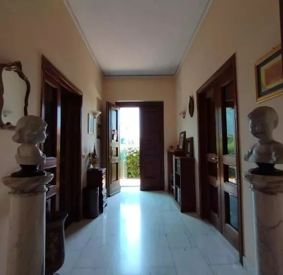 Pensió Villa Lucca