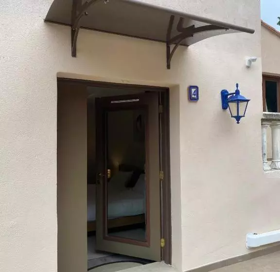 Majatalo Villa Safran