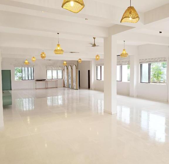 호스텔 Voyage Zo Lonavala