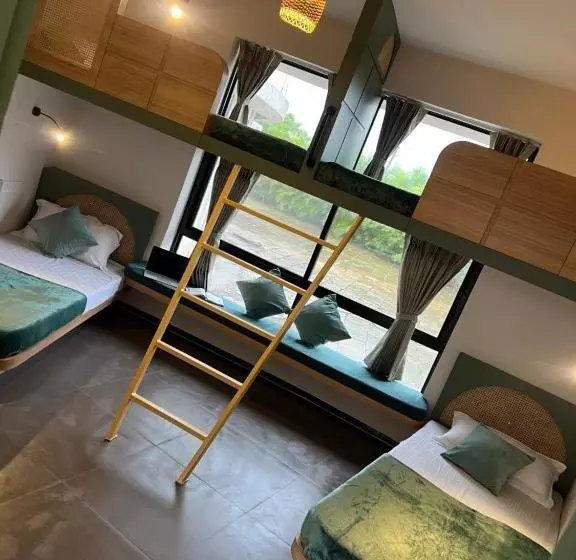 Retkeilymaja Voyage Zo Lonavala