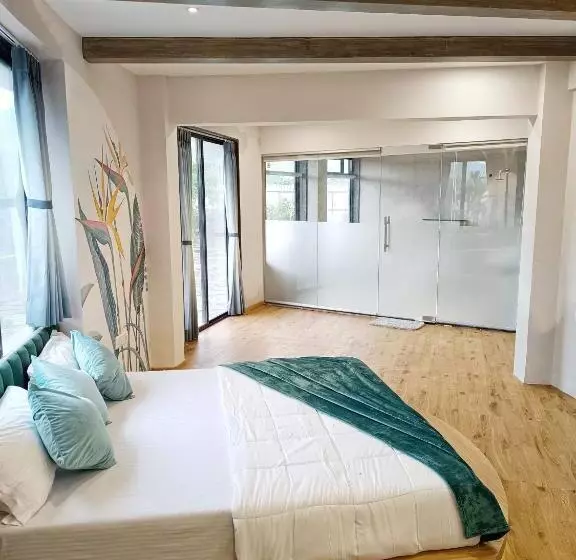 Retkeilymaja Voyage Zo Lonavala