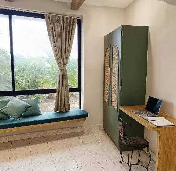 Retkeilymaja Voyage Zo Lonavala