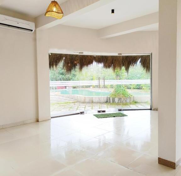 호스텔 Voyage Zo Lonavala