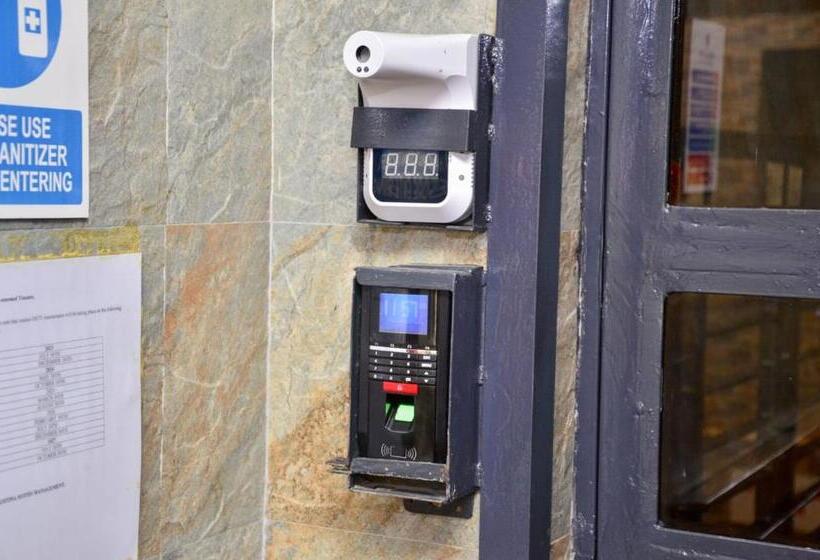 تختخواب و صبحانه Faustina Suites