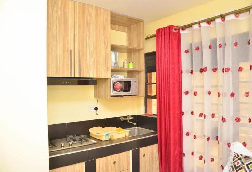 تختخواب و صبحانه Faustina Suites