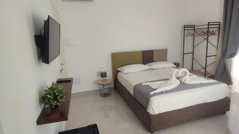 مبيت وإفطار Fevi Rooms