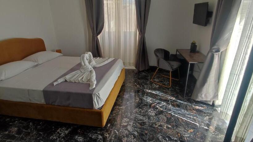 مبيت وإفطار Fevi Rooms