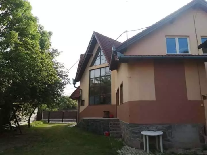 Egyszerű és Nagyszerű Hostel