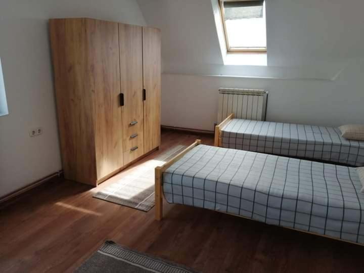 Egyszerű és Nagyszerű Hostel