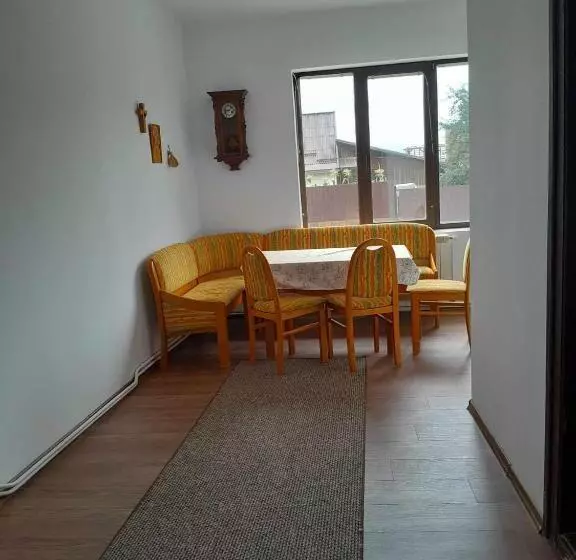 Egyszerű és Nagyszerű Hostel