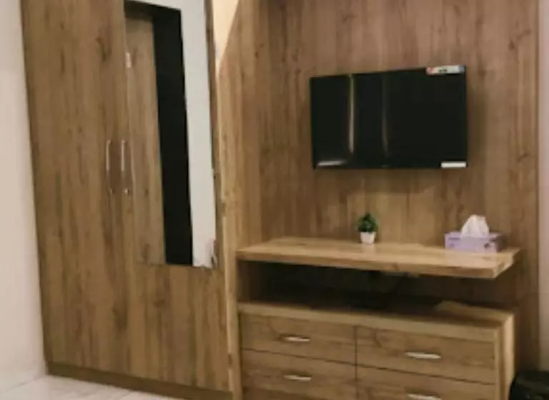 ホテル Krushnashray Farms Ahmedabad