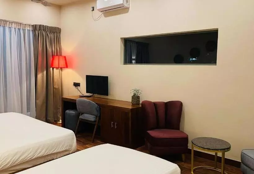 Hotelli Luxor Kirindi Ella