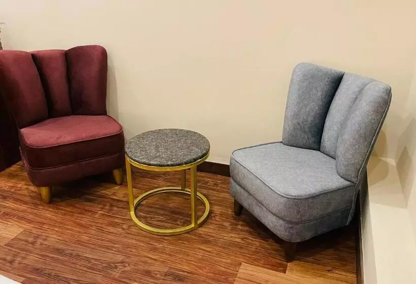 Hotelli Luxor Kirindi Ella