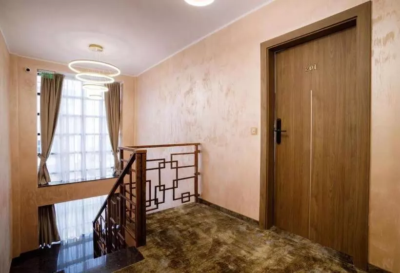 ホテル Pensiunea Natalya