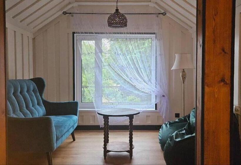 پانسیون More Holiday Cottage L