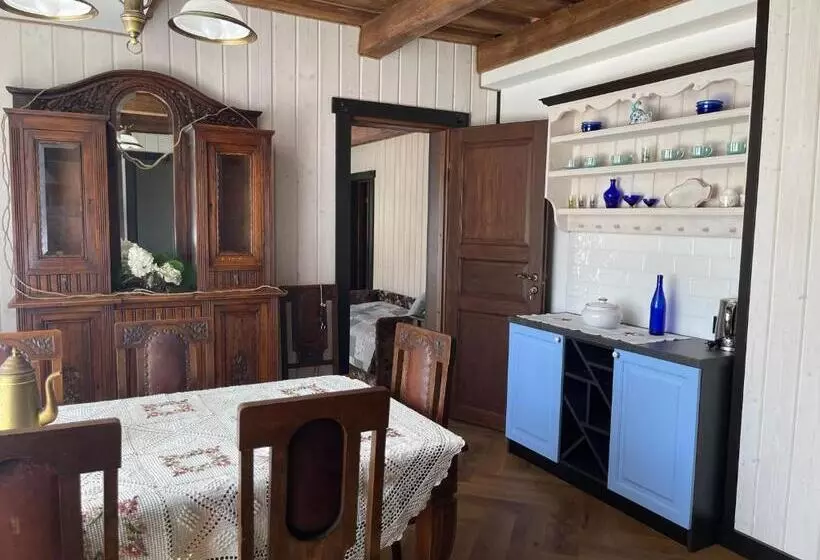 پانسیون More Holiday Cottage L