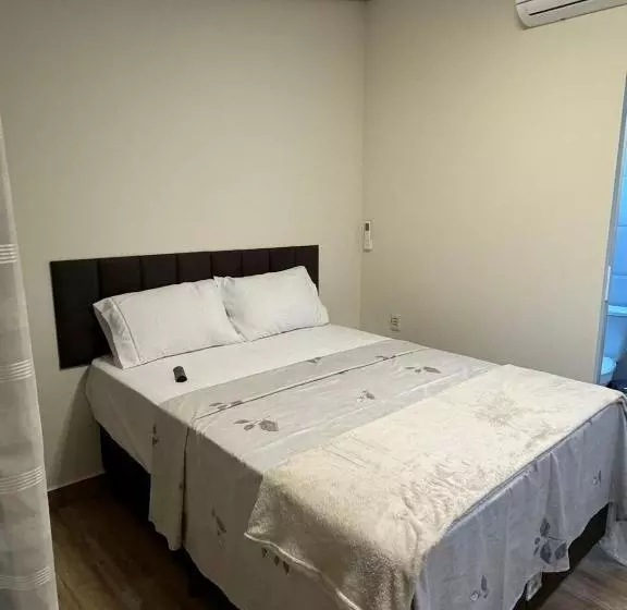 ユースホステル Chácara E Pousada Paraíso