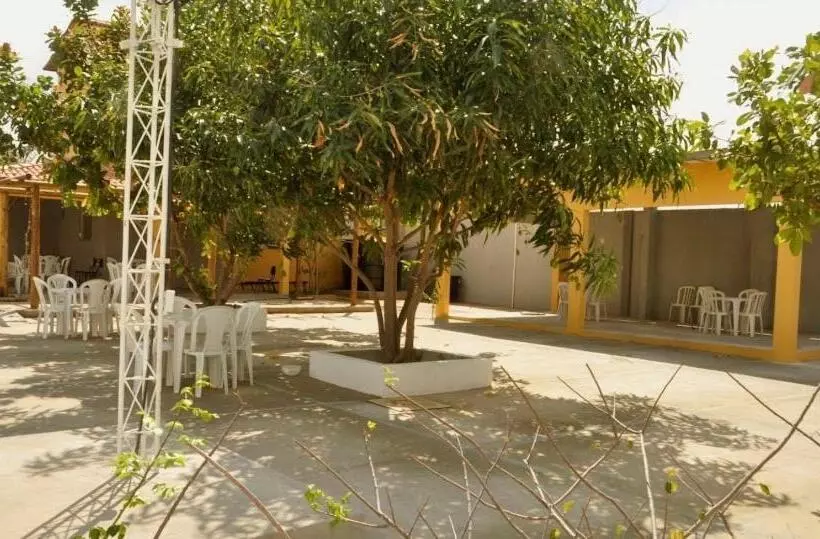 ユースホステル Chácara E Pousada Paraíso