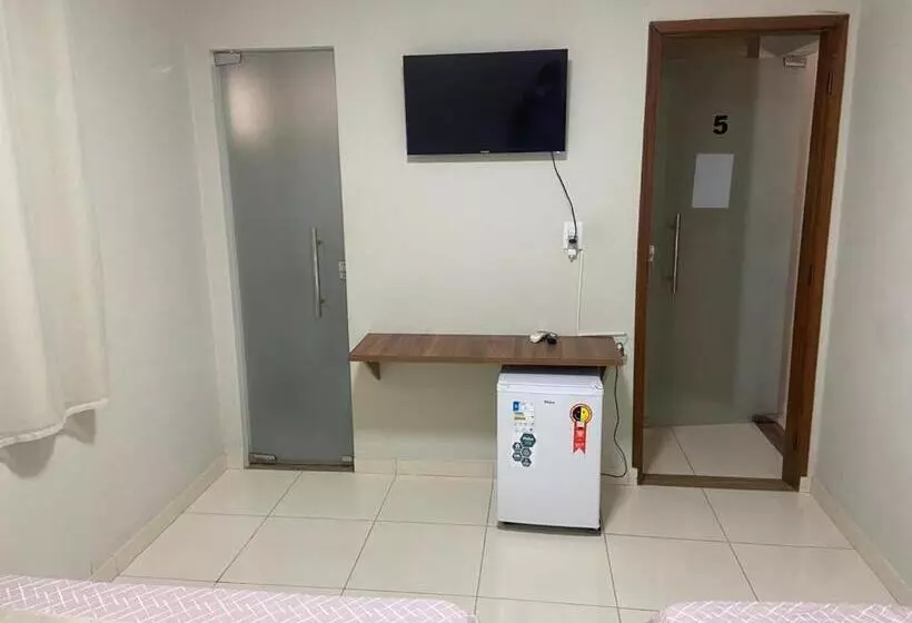 ユースホステル Chácara E Pousada Paraíso