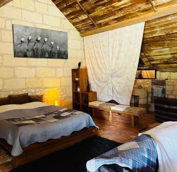 ベッドアンドブレックファースト Château De La Thibaudière   Chambre Du Tonneau