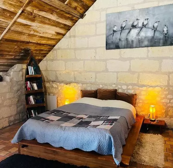 ベッドアンドブレックファースト Château De La Thibaudière   Chambre Du Tonneau