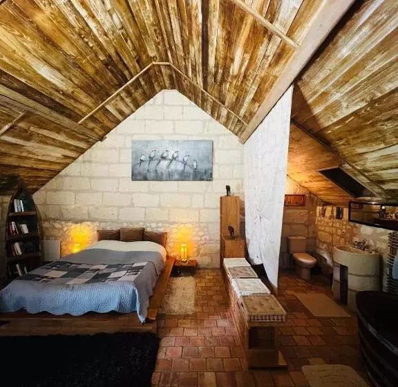 ベッドアンドブレックファースト Château De La Thibaudière   Chambre Du Tonneau