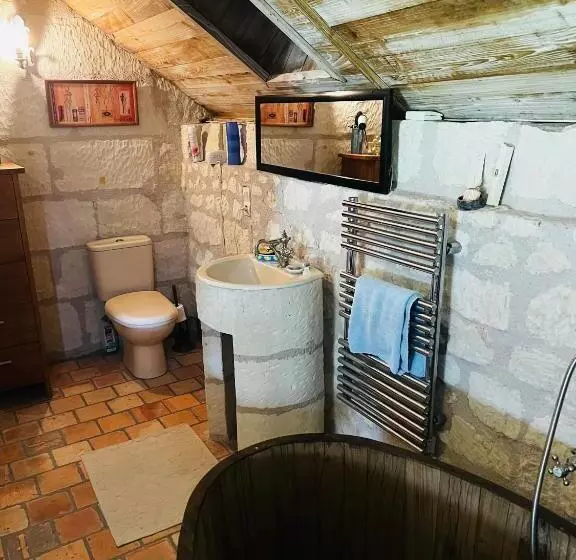 ベッドアンドブレックファースト Château De La Thibaudière   Chambre Du Tonneau