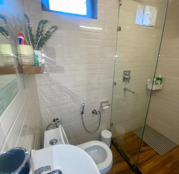 هتل The Bougainvillea Cottage Farmstay Near Dehradun , 2 Bedroom Private Cottage Next To Fields And Orch