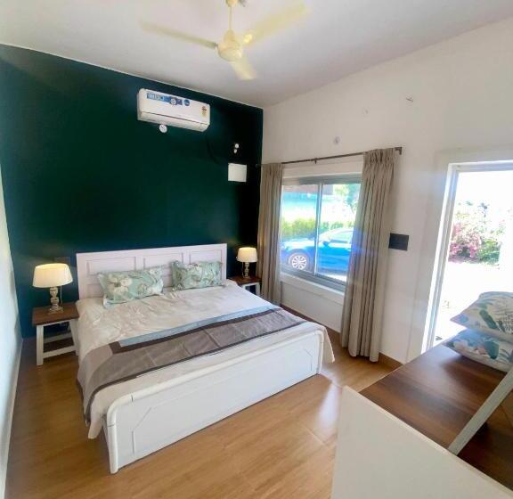 هتل The Bougainvillea Cottage Farmstay Near Dehradun , 2 Bedroom Private Cottage Next To Fields And Orch