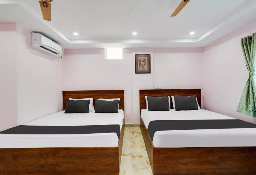 Fabhotel Chandu S Boutique   Nr Bus Stand