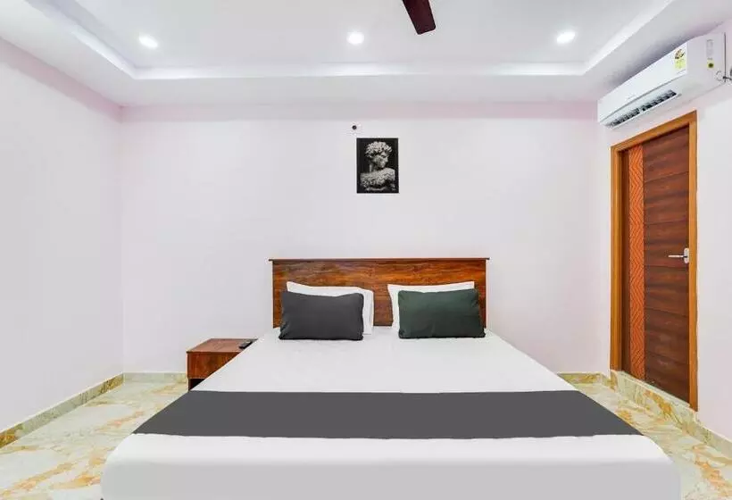 Fabhotel Chandu S Boutique   Nr Bus Stand