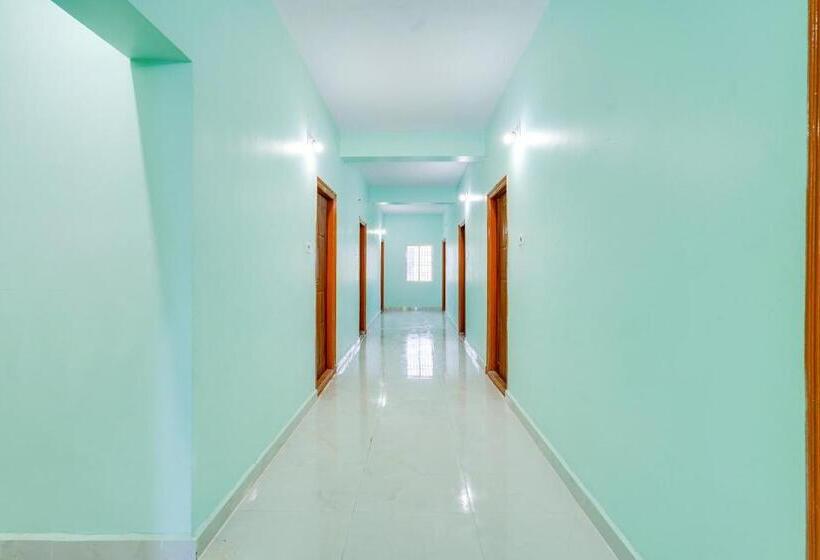 Fabhotel Chandu S Boutique Nr Bus Stand