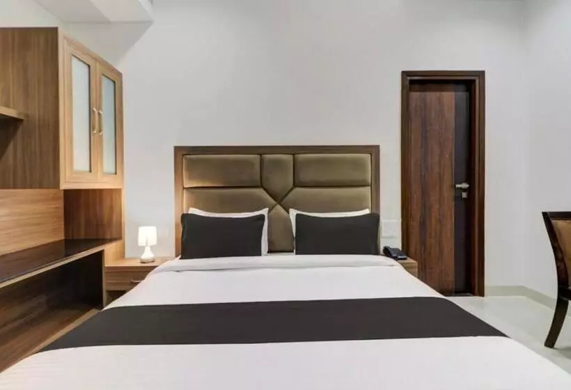 Hotel Paramount