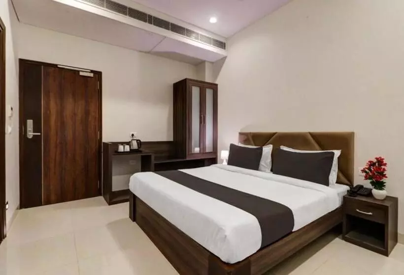 Hotel Paramount