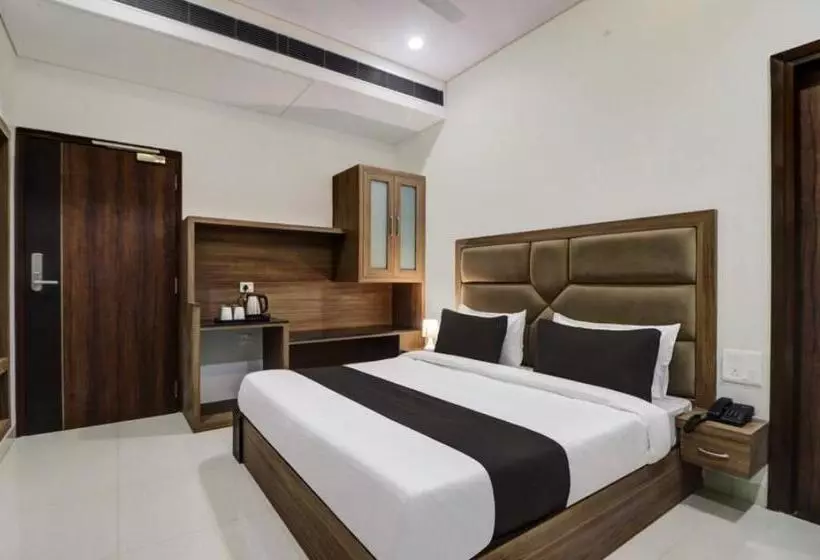 Hotel Paramount