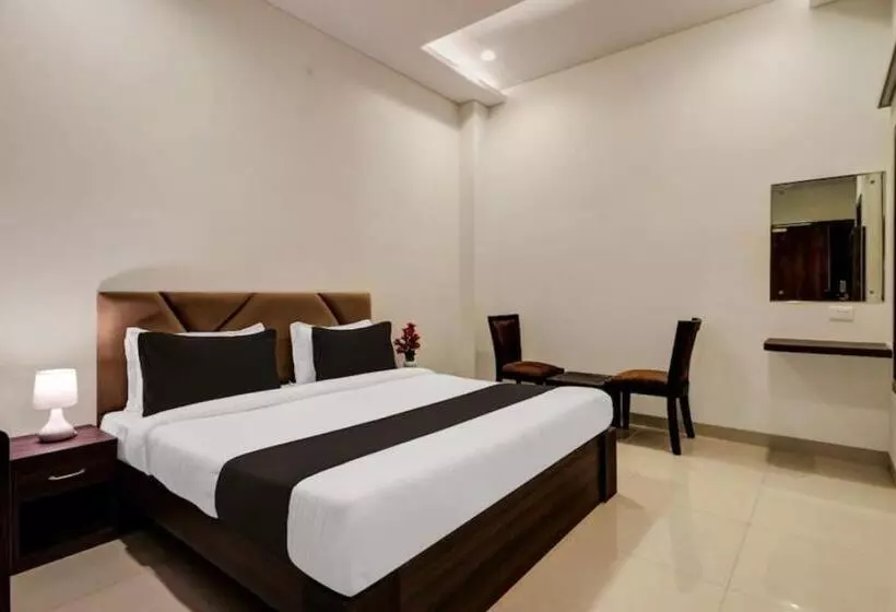 Hotel Paramount
