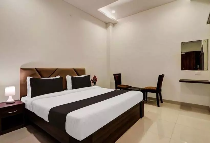 Hotel Paramount
