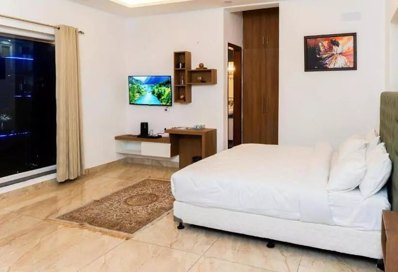 Hotelli Sandane Homes